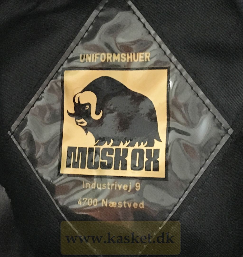 kasket-fremstiller-danske-uniformskasketter
